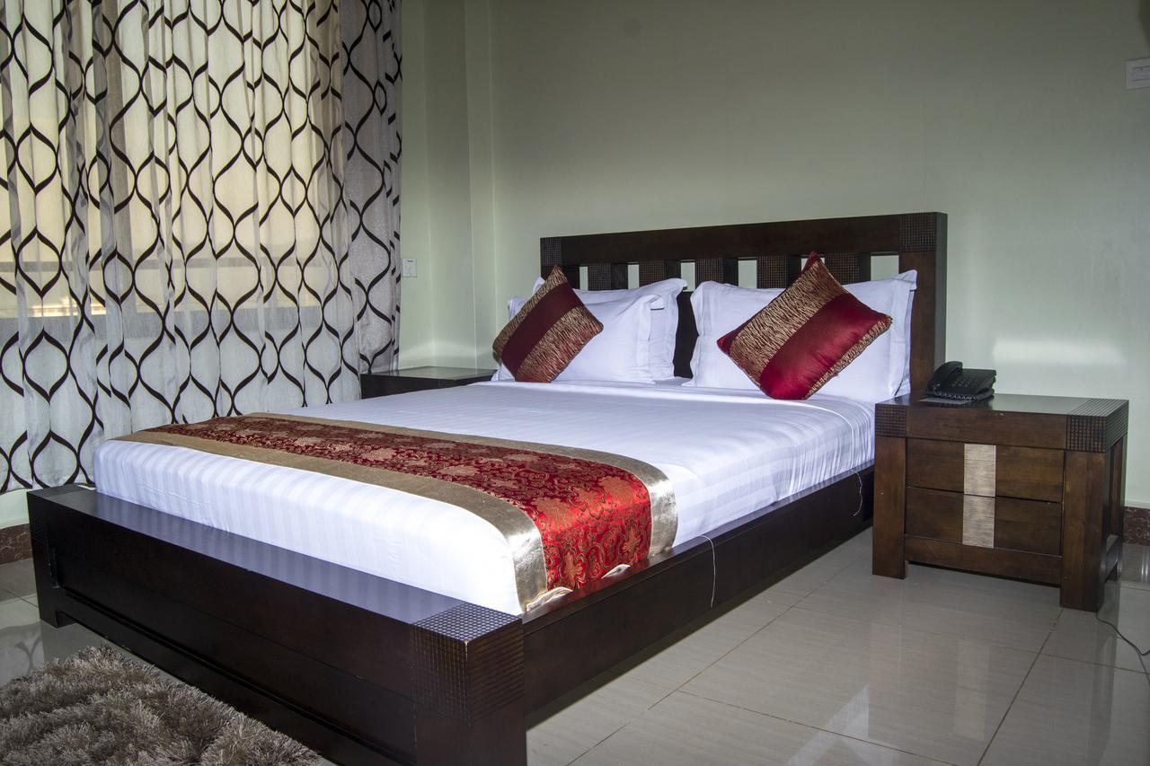 Flomi Hotel Morogoro الغرفة الصورة
